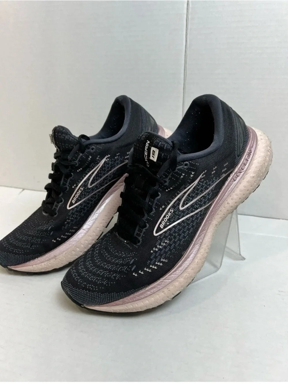 Brooks Womens Glycerin 19 Charcoal Pink Running Athletic Shoes Size 7 medium B